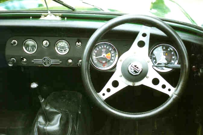MG Midget wnętrze