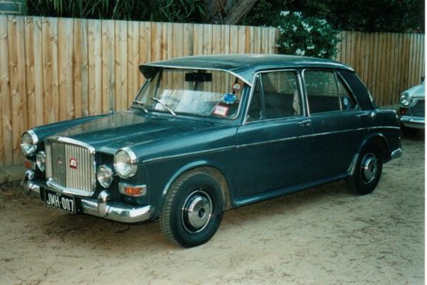 wolseley-vanden_plas_05.jpg