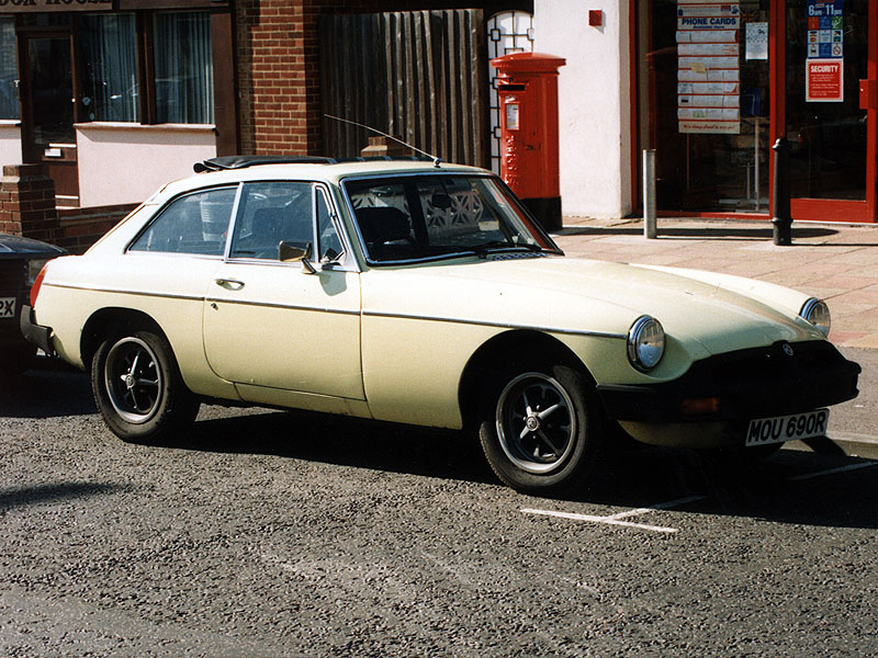 MG b GT mk4