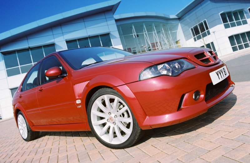 MG ZS '04