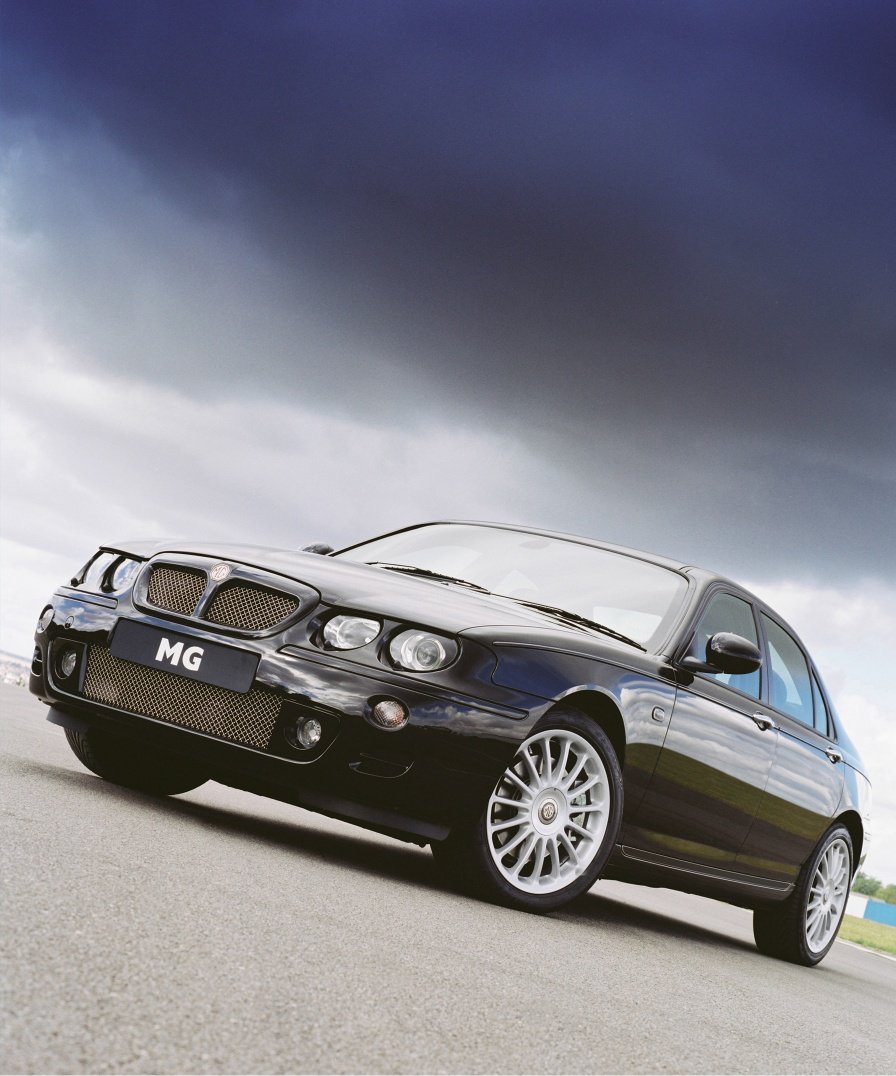 MG ZT V8 260